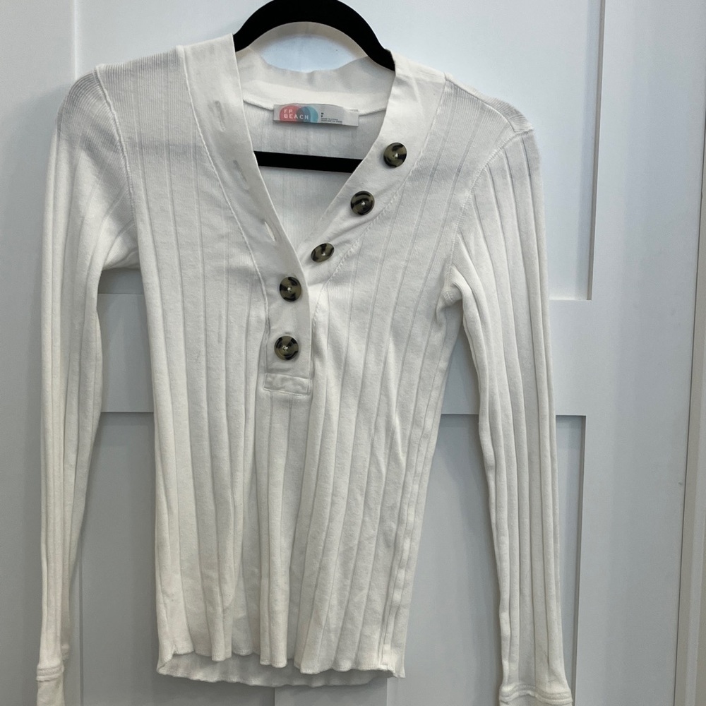 FP Beach White Knit Long sleeved V neck Top
